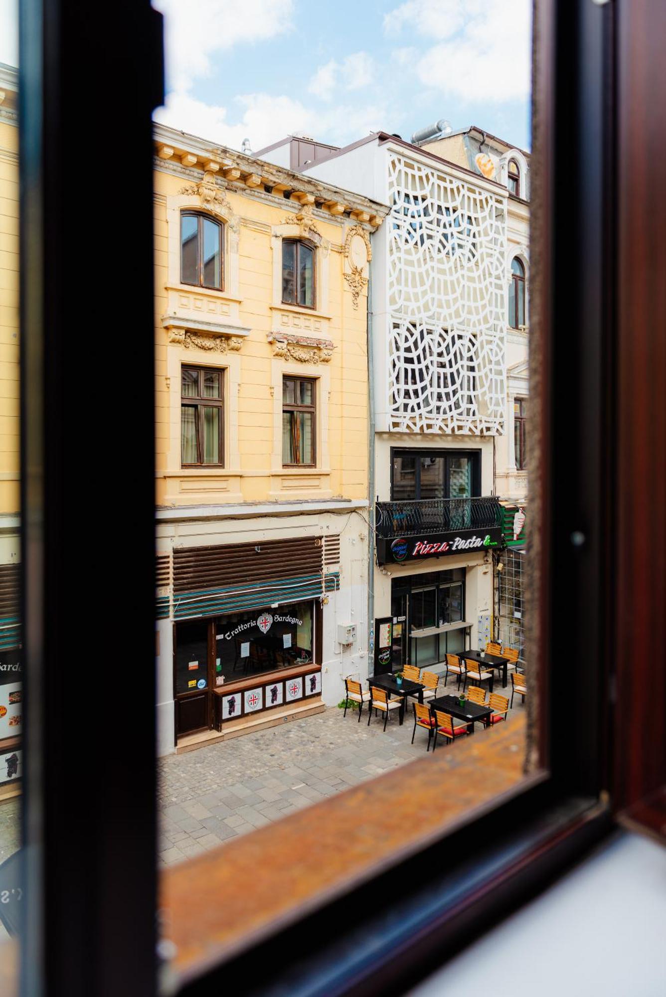 Old City Бухарест Экстерьер фото